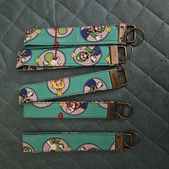 Handmade Mario Key Fob - Picture 2 of 2